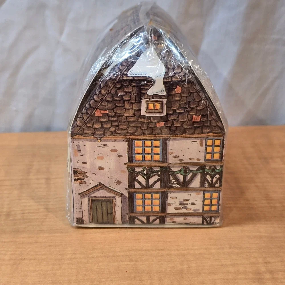 Department 56 Sir‎ John Falstaff Inn 1995 Collectors Edition Christmas Ornament